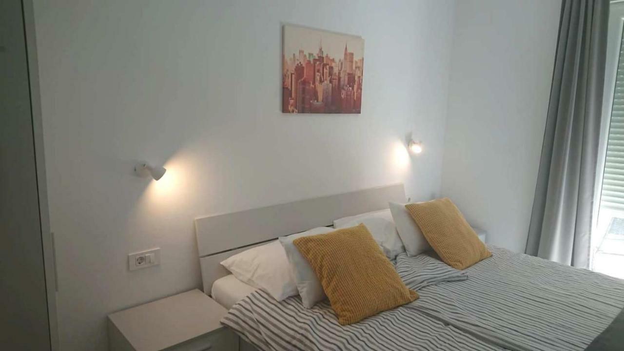 Apartments Nina Rab Town Exterior foto